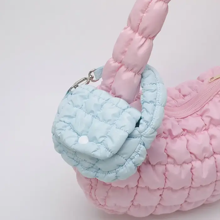 Mini sac nuage plissé de couleur unie