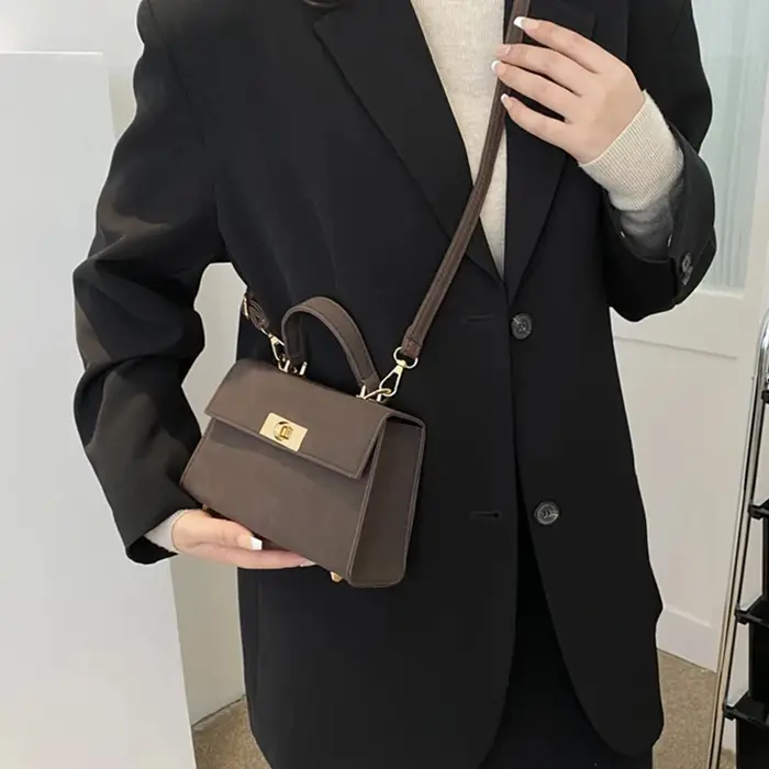 Sac à bandoulière tendance en cuir PU à carreaux