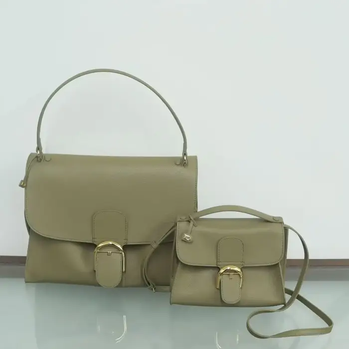 Sac à main en cuir brillant taille L