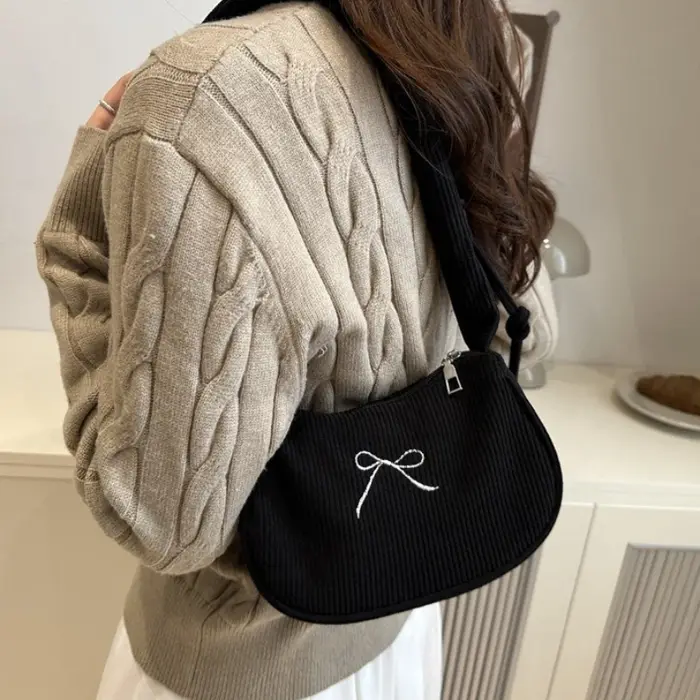 Sac à bandoulière en velours côtelé avec nœud