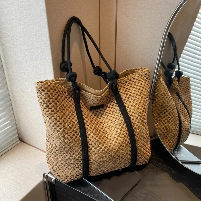Sac à main élégant en paille tissé pour femmes