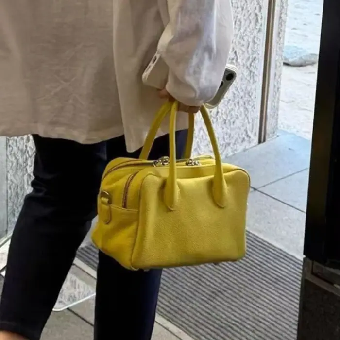 Sac bowling jaune texturé litchi Printemps-Été 2026