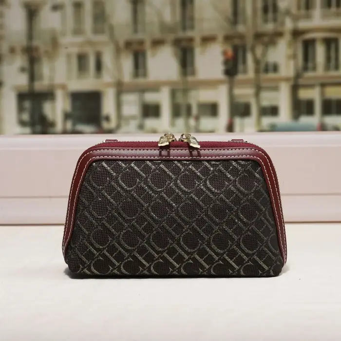 Sac à bandoulière chaîne en suède