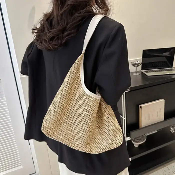 Sac en paille tressé uni mignon
