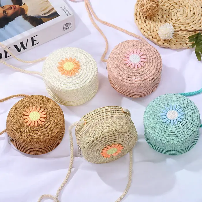 Sac rond en paille tressé pour femme