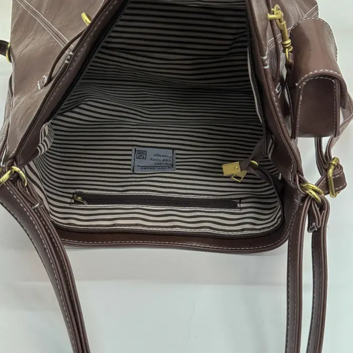 Sac à bandoulière noir avec porte-monnaie
