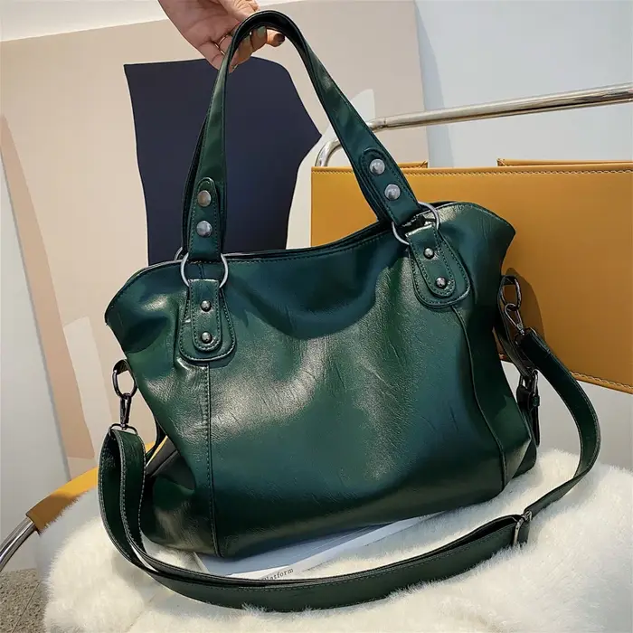 Grands sacs à bandoulière noirs pour femmes