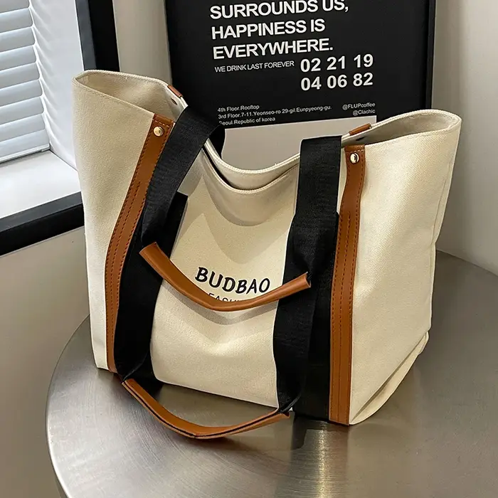 Grand Sac à Épaule en Toile pour Femmes Élégant et Pratique Sac de Tous les Jours avec Larges Bandoulières Idéal pour le Shopping le Travail ou les Voyages