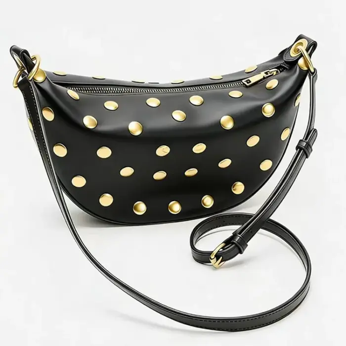 Sac Hobo Vintage en Cuir PU Marron avec Clous Dorés Décoratifs