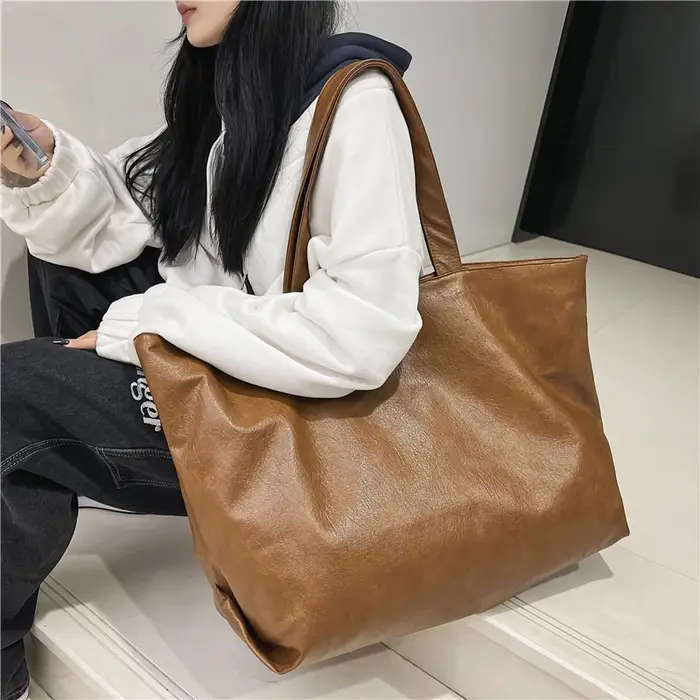 Sacs fourre-tout surdimensionnés de couleur noire pour femmes