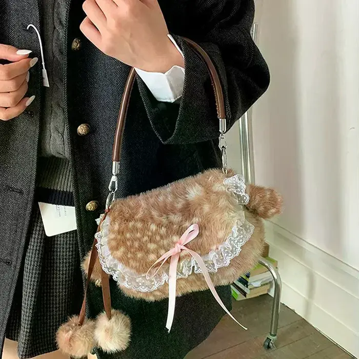 Sac à main en peluche Lolita
