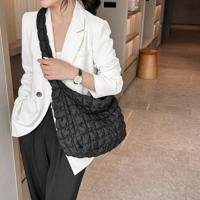 Sac à bandoulière rembourré matelassé pour femme
