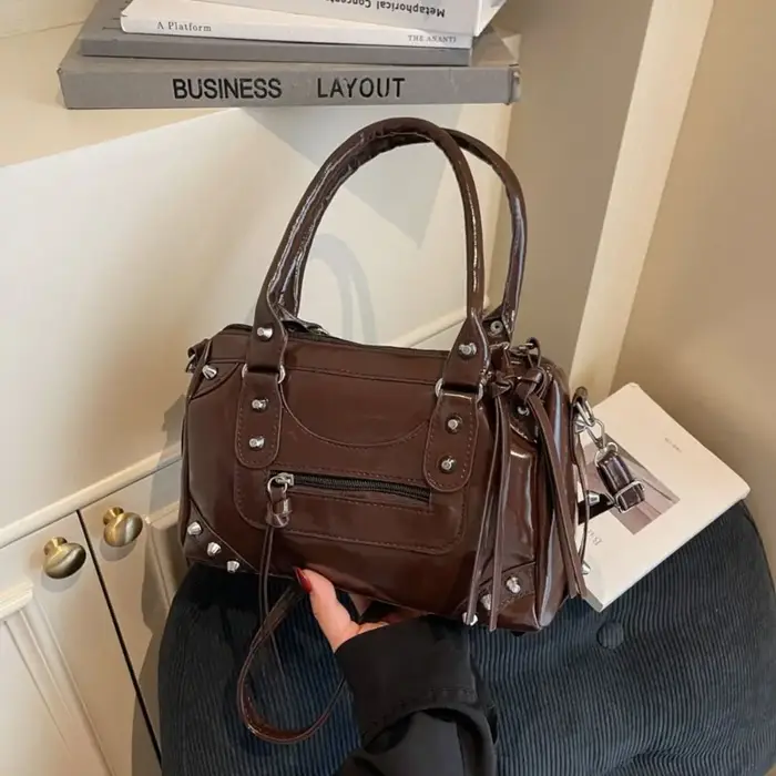 Sac sous le bras rétro punk tendance en cuir PU