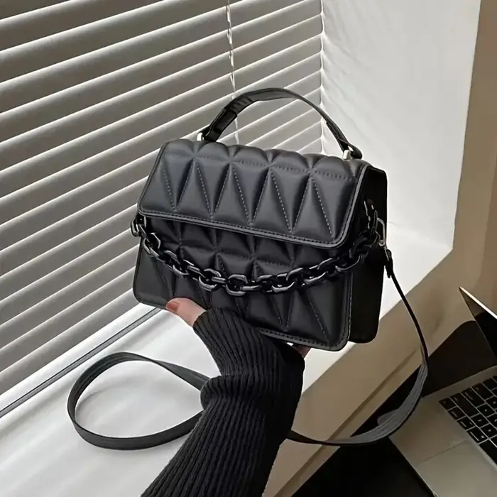 Sac à main avec chaîne en diamant pour femmes