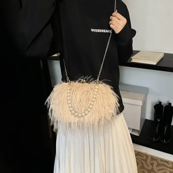 Sac de soirée en fausse fourrure pour femme