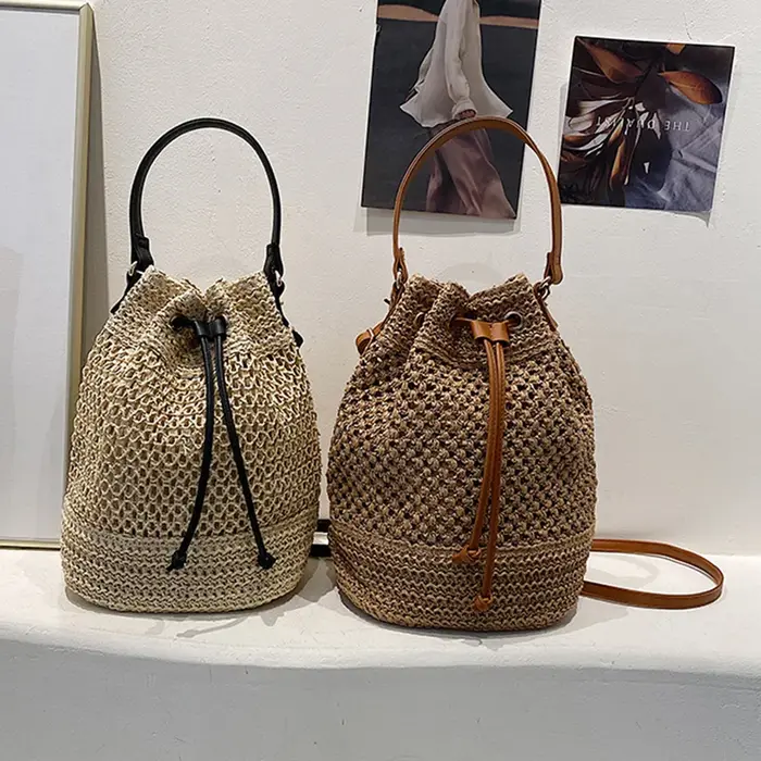 Sac à bandoulière d'été en paille pour femme