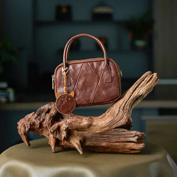 Sac bowling vintage en cuir véritable pour femme, sac bandoulière fait main en forme de coussin, sac