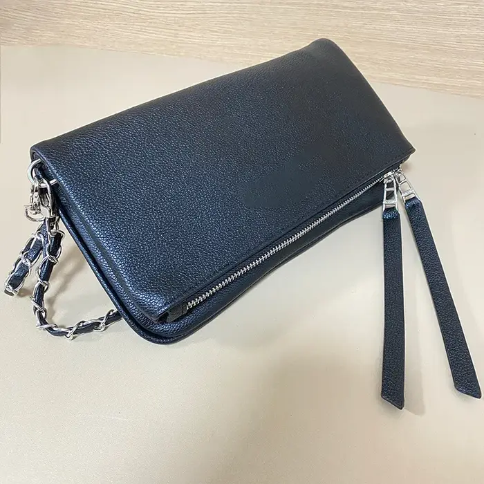 Sac bandoulière rétro noir, sac enveloppe tendance pour femmes, design luxueux, sac à main pour femmes