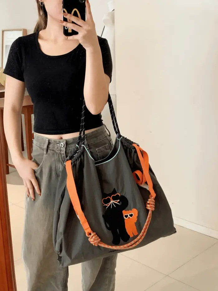 Sac de courses brodé de style japonais avec motif de chat à la mode