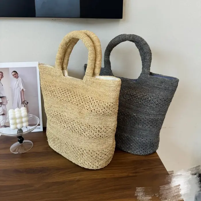 Sac fourre-tout tissé en raphia