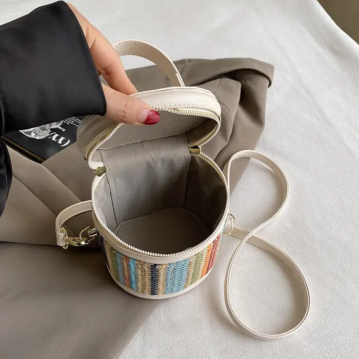 Petits sacs à bandoulière en paille d'été pour femmes