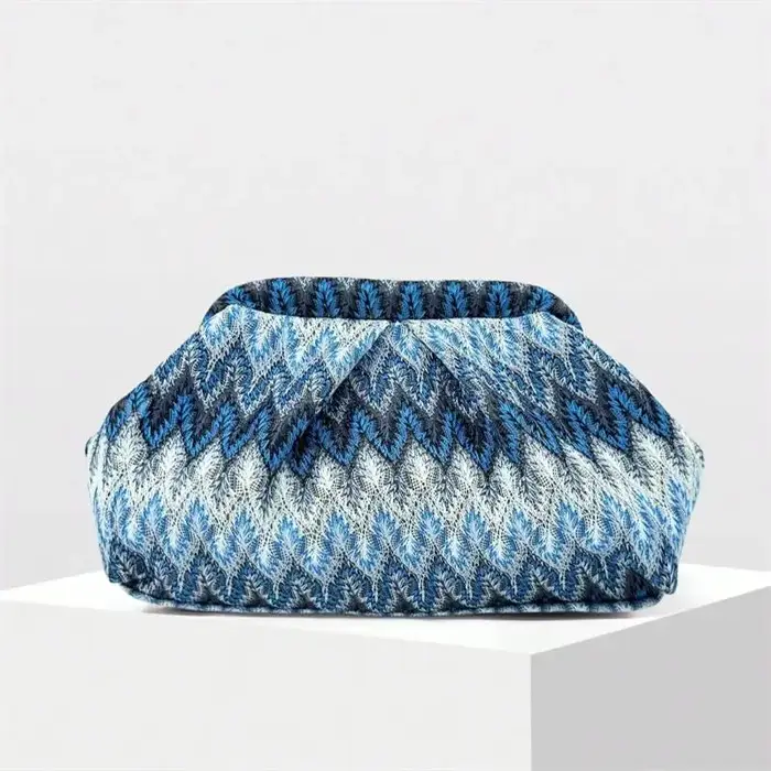 Sac fourre-tout tricoté à rayures ondulées style bohème
