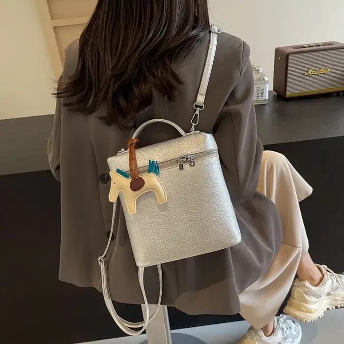Sac à dos femme simple et tendance