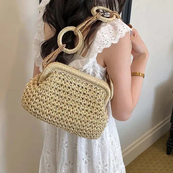 Sac à bandoulière rond grand format avec chaîne pour femme