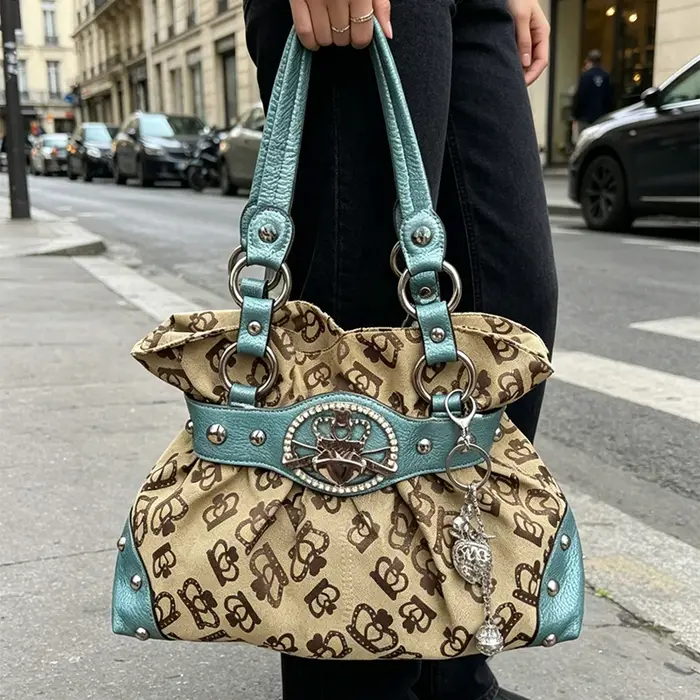 Sac à main de luxe pour femme avec rivets