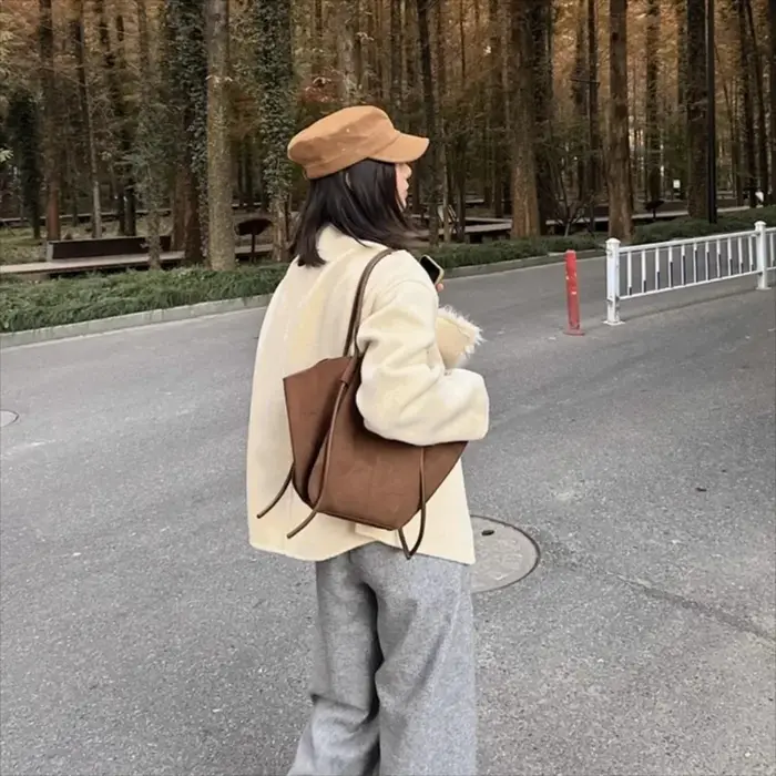 Sac fourre-tout JW PEI Wing Design en faux daim