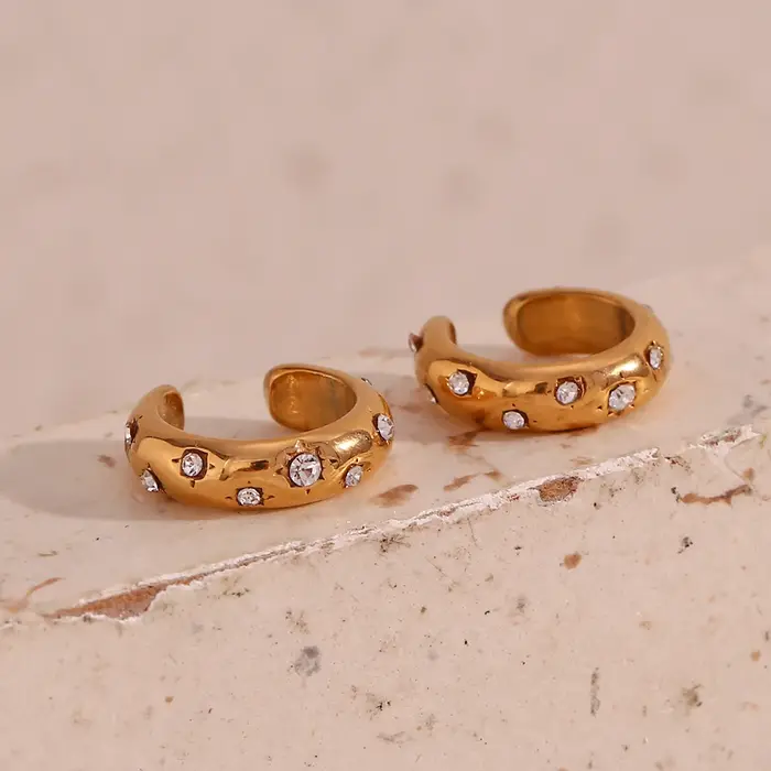 Mini clip d'oreille lisse en forme de C pour femme
