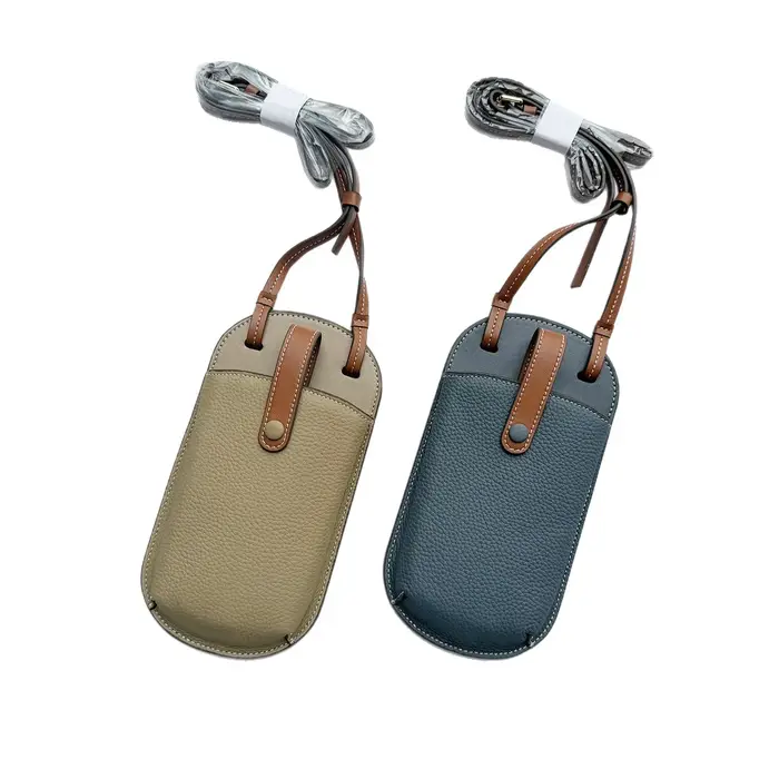 Sac bandoulière en cuir léger et tendance pour femme