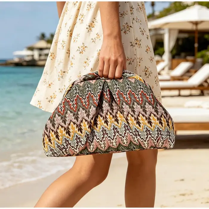 Sac à main tissé vintage français