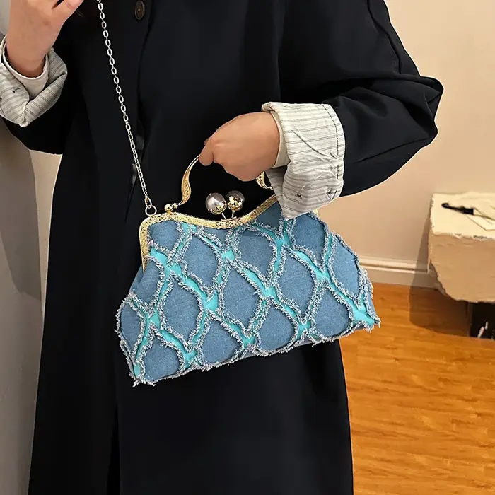 Sac à bandoulière de marque pour femme