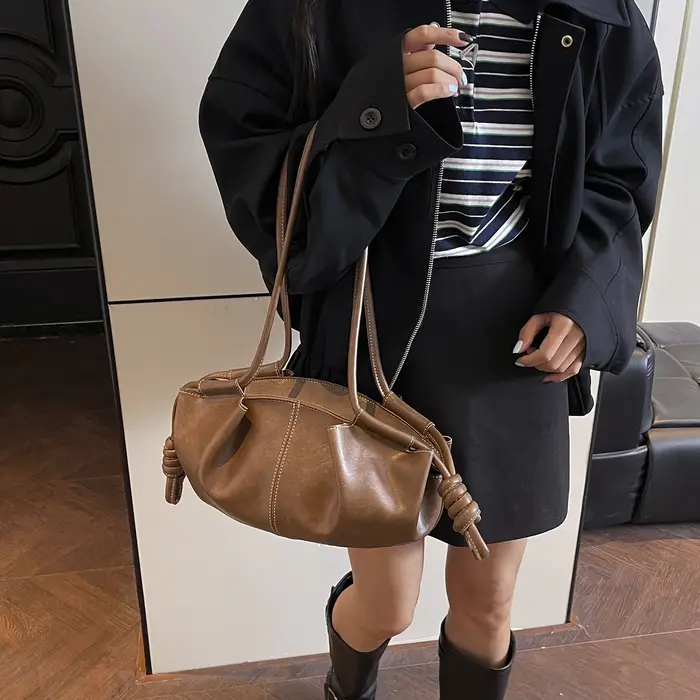 Sac à bandoulière en similicuir noir froissé pour femme