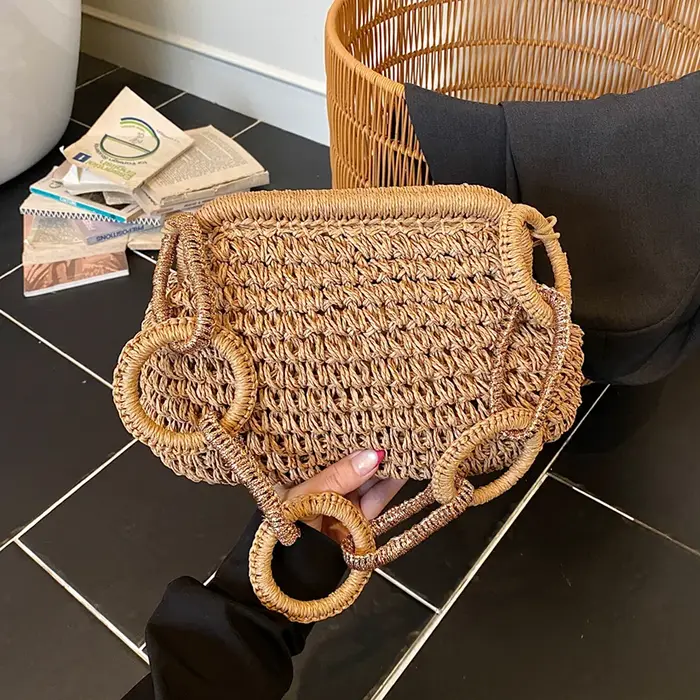 Sac à bandoulière rond grand format avec chaîne pour femme