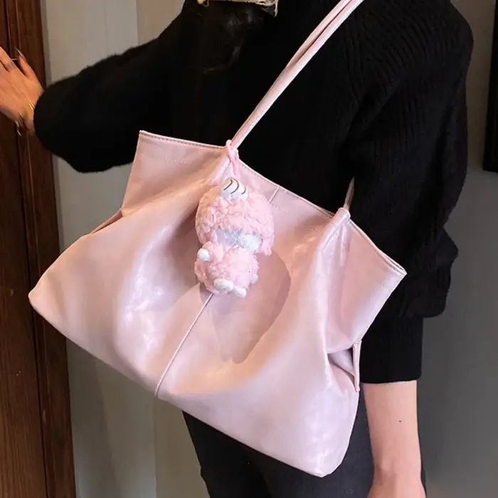 Sac fourre-tout rétro en suède mat pour femme