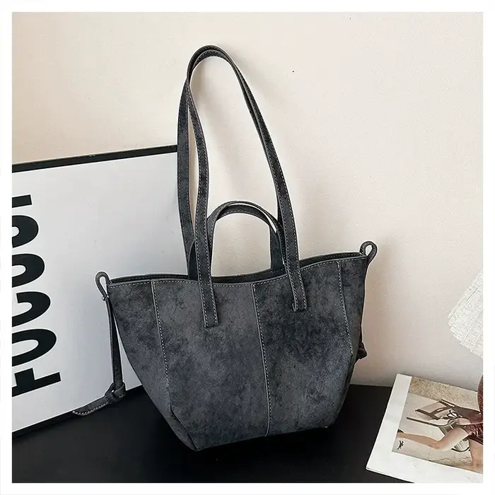 2025 Designer de luxe bandoulière fourre-tout petit sac à bandoulière en cuir PU pour femmes femme m