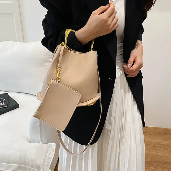 2025 mode nouveau Style chaud PU solide seau épaule et sacs à bandoulière Super Cool conception Unique