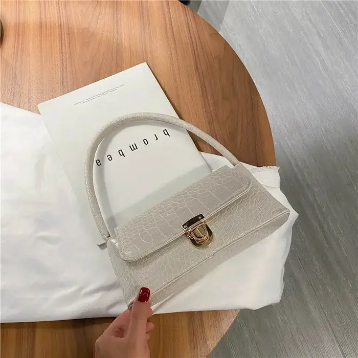 2025 nouvelle marque de mode femmes sous les bras sac à bandoulière couleur unie dames sac à main et
