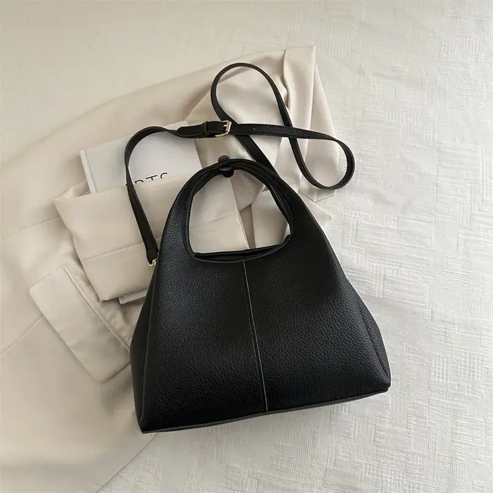 Sacs à main en cuir souple grande capacité pour femmes, polyvalents, simples, de niche, à porter à l
