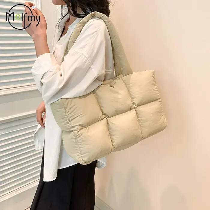 Sac à carreaux matelassé pour femmes