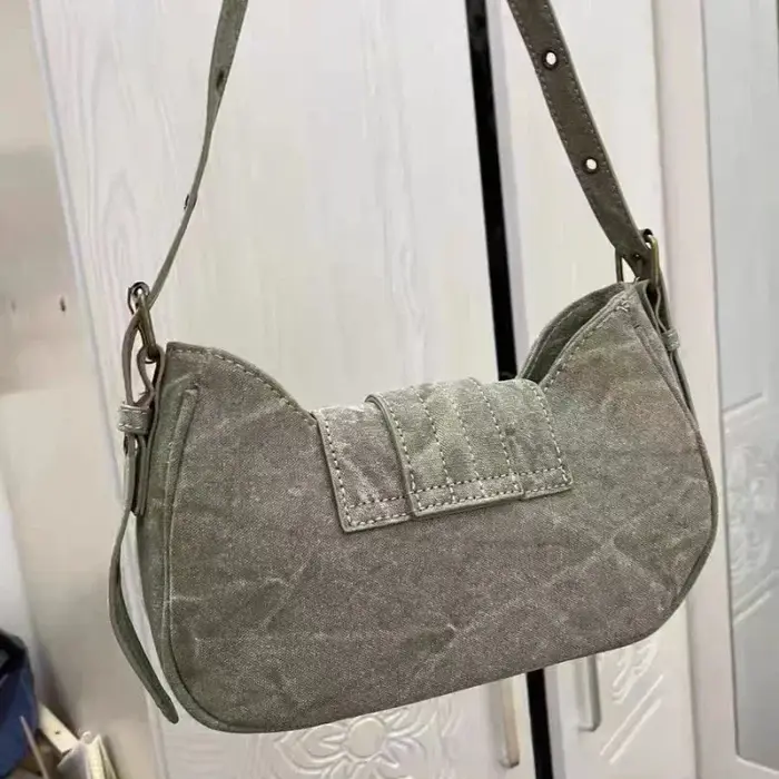 Y2k Vintage sac à bandoulière Style de rue américain Rivets vert toile sac à main gothique Punk Biker Cool Designers