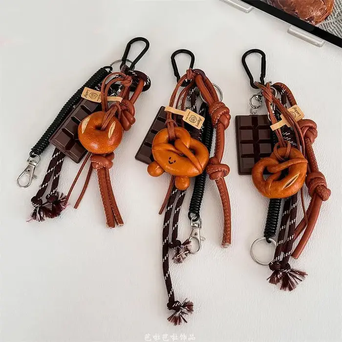 Automne/hiver marron mignon pain alcalin Style coréen INS sac pendentif chocolat escalade corde porte-clés décoratif Hangin