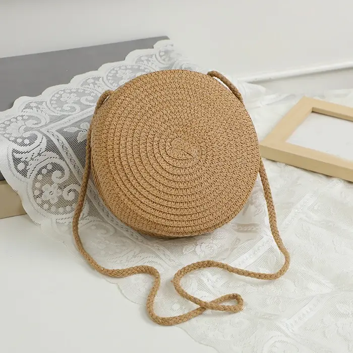 Sac à bandoulière rond en rotin pour femmes