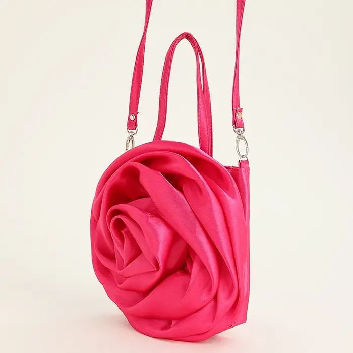 Sac à main rose plissé pour femme