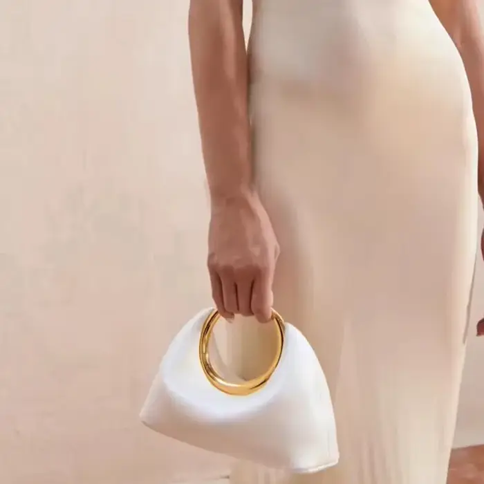 2026 Petit sac à main tendance en cuir végétalien avec poignée supérieure