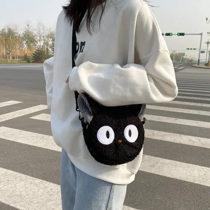 Sac à bandoulière en peluche de style japonais pour femme