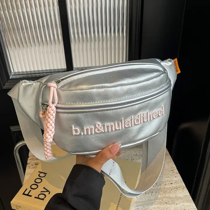 Sac de poitrine tendance en argent pour femmes