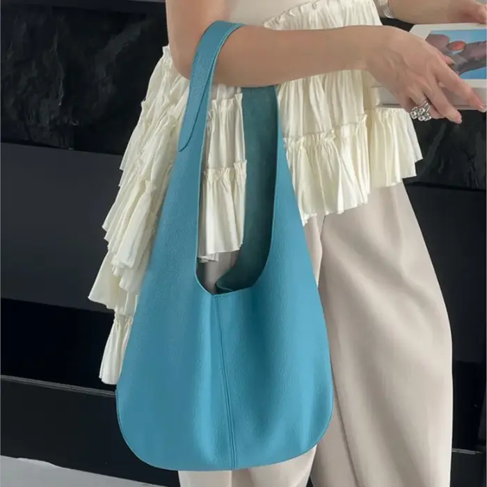 Sac seau bleu à la mode pour femmes